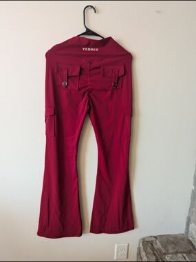 Yeoreo CoreFlex Women's Red Flared Cargo Pants High Waisted Cargo Gym Yoga XL